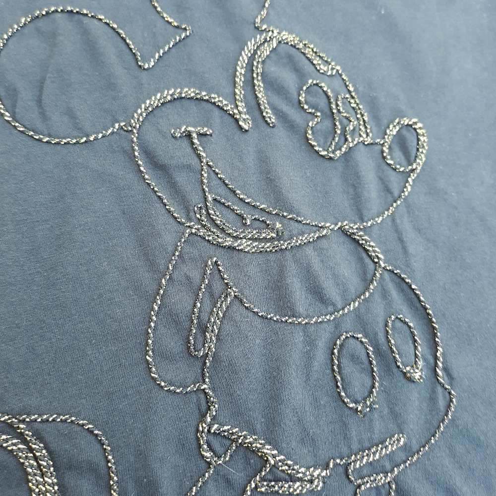 🔥4/$15 Disney Mickey Mouse tank top small - Picture 2 of 4